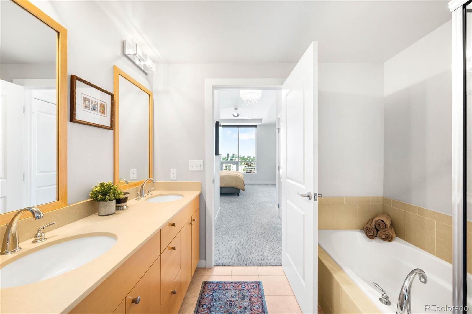 2001 Lincoln Street Unit: 1723
