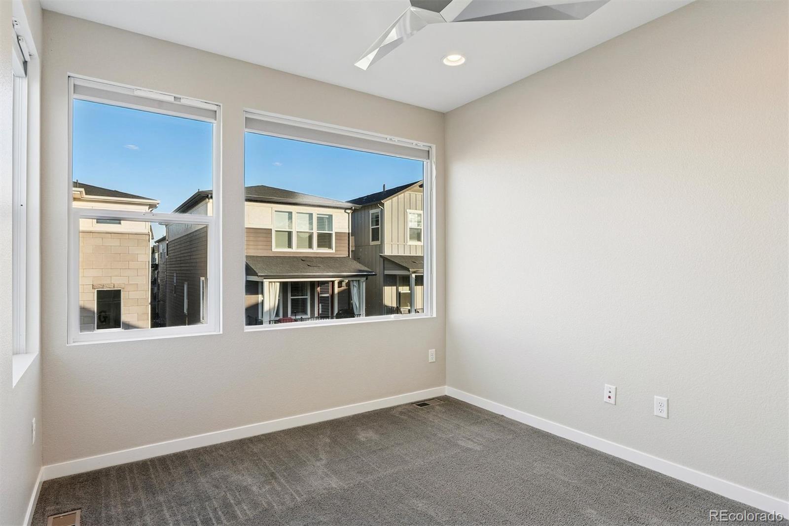 8872 Southurst Street