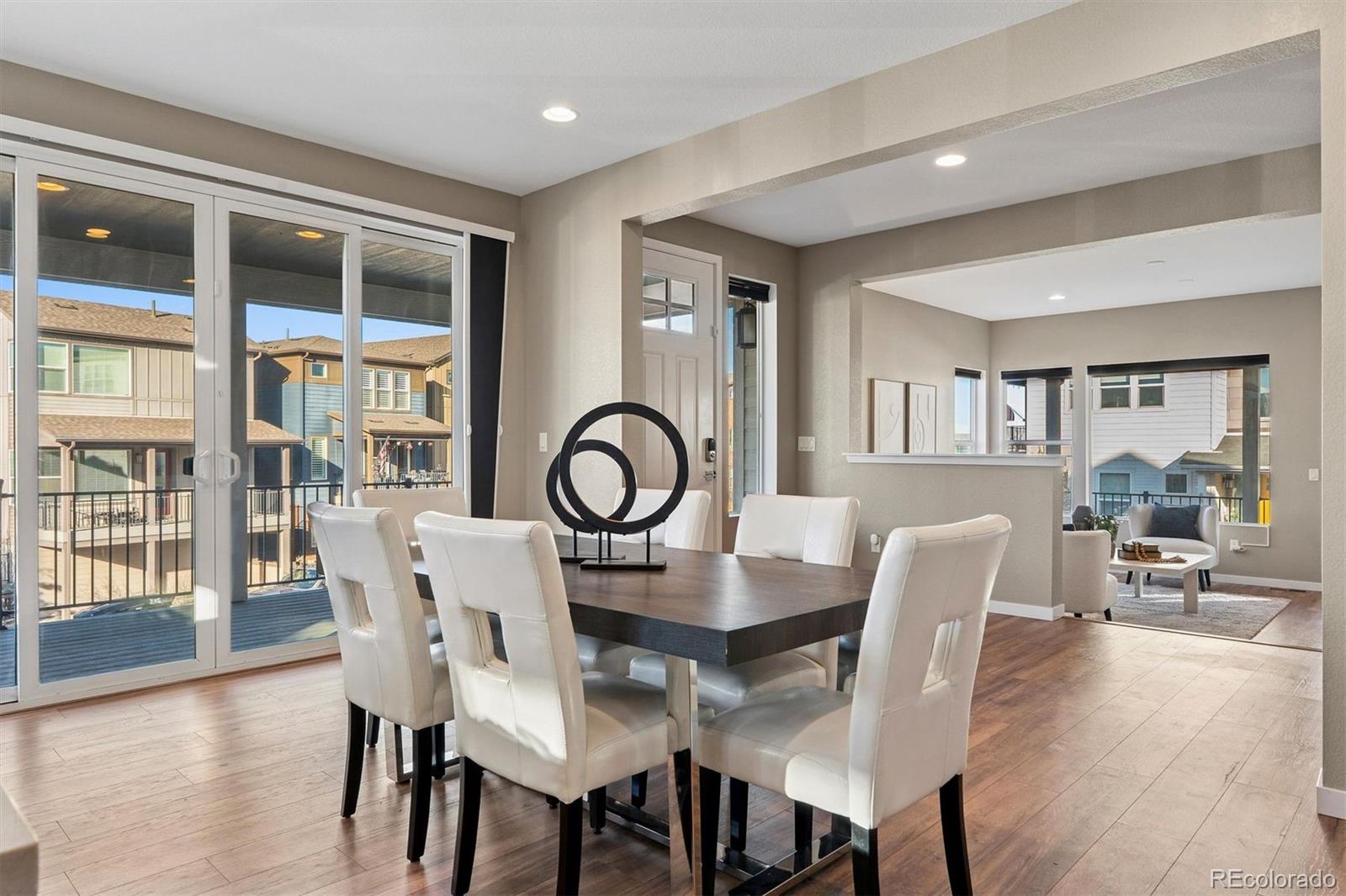 8872 Southurst Street