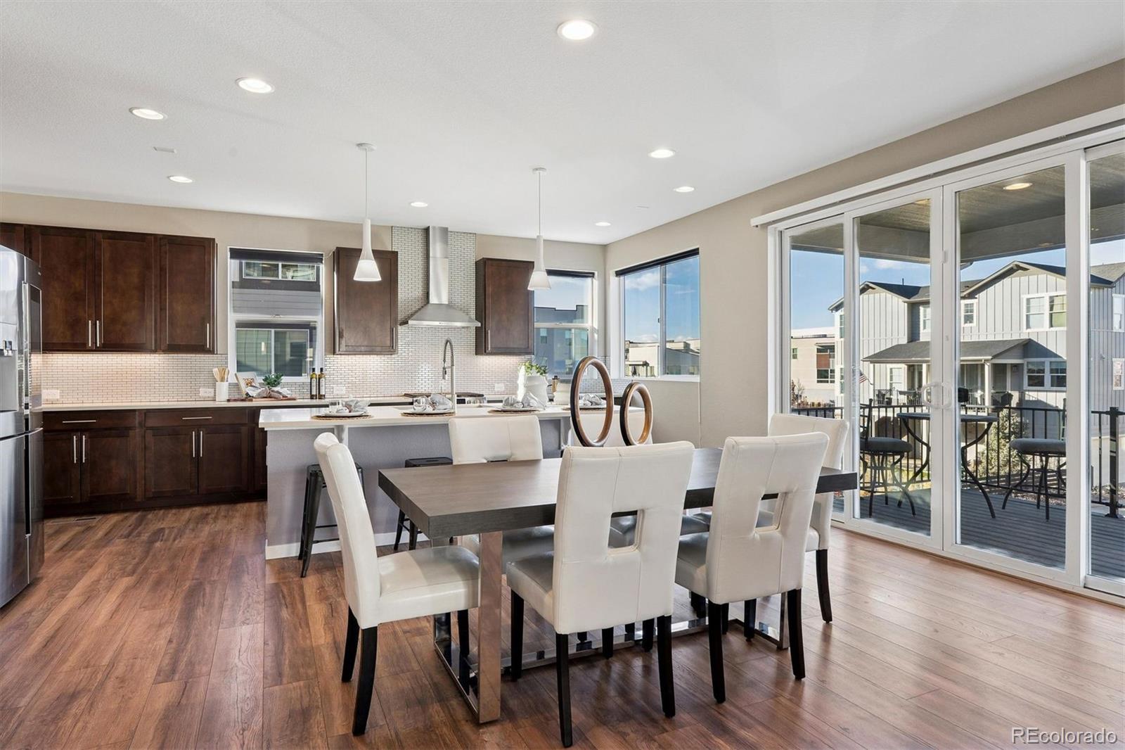 8872 Southurst Street