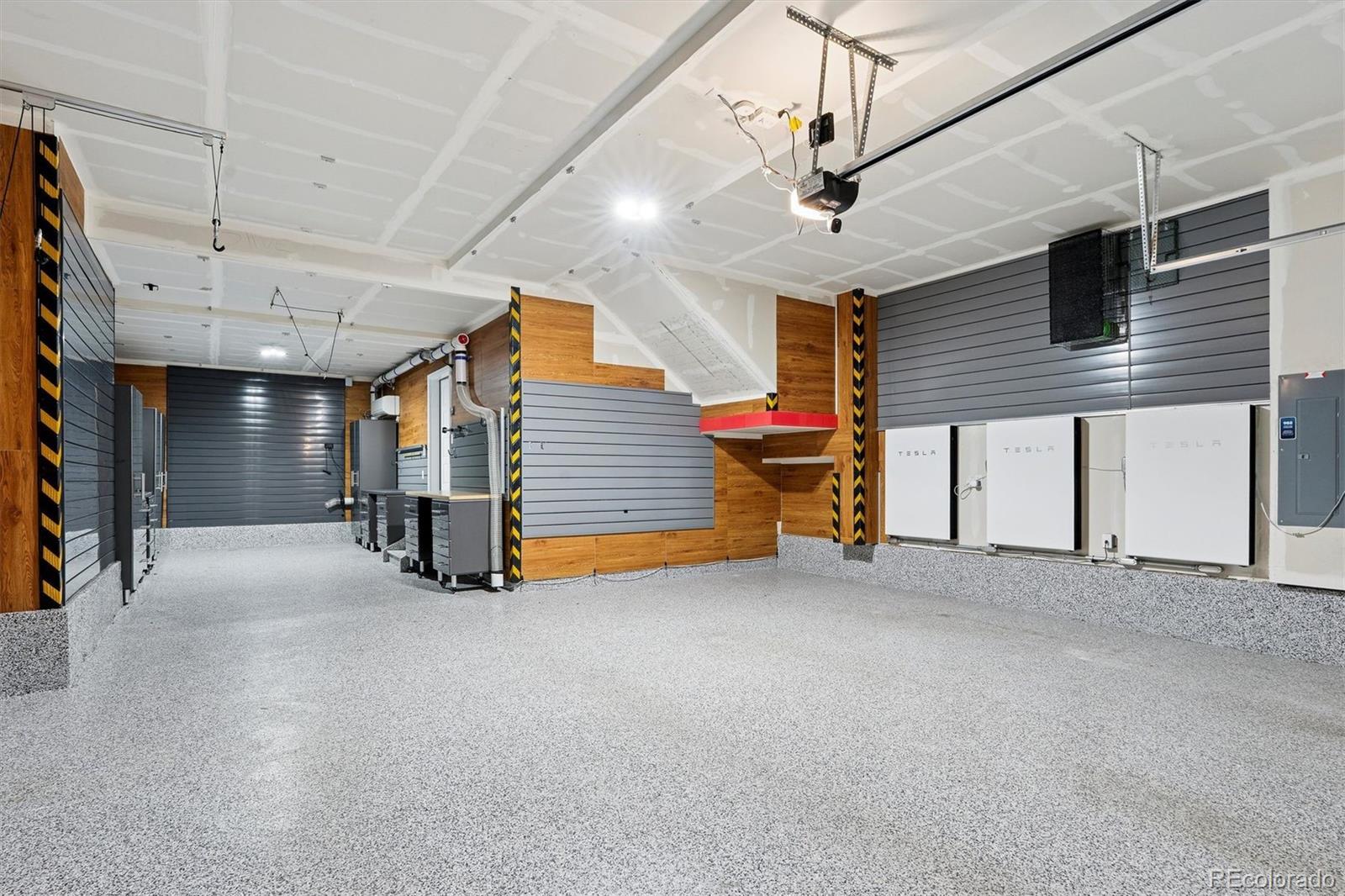 8872 Southurst Street