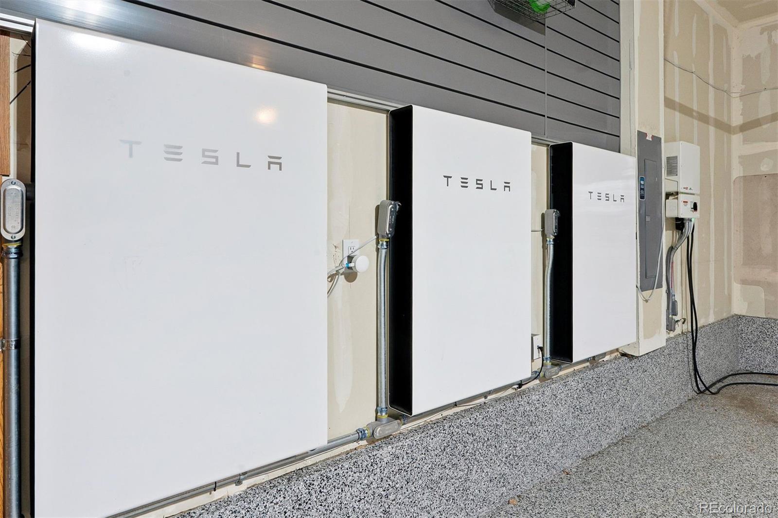 8872 Southurst Street