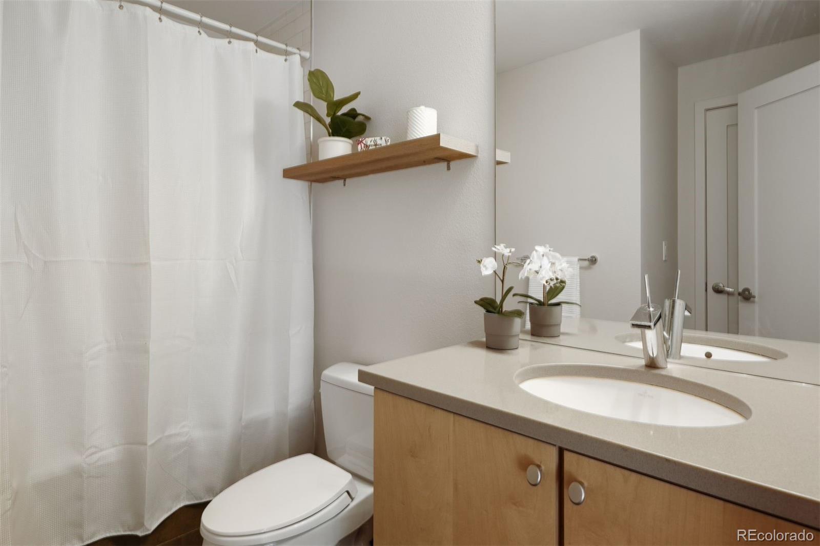 360 S Lafayette Street Unit: 301