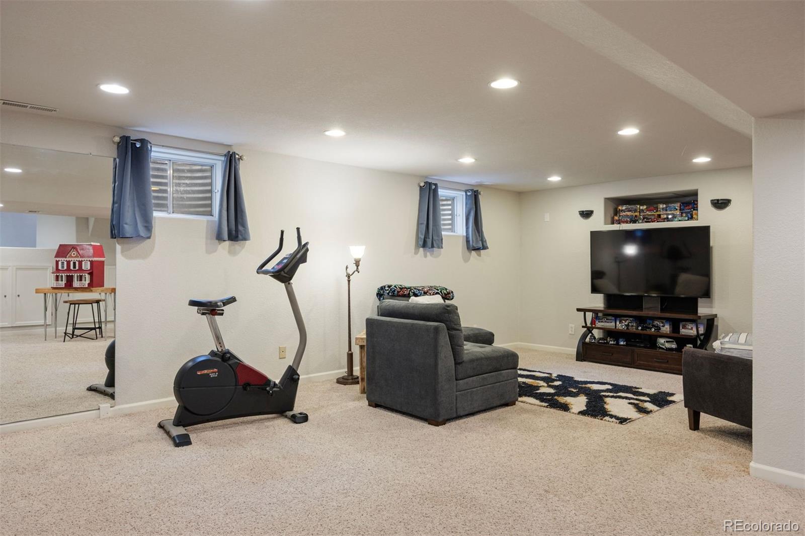 16268 E Belleview Drive