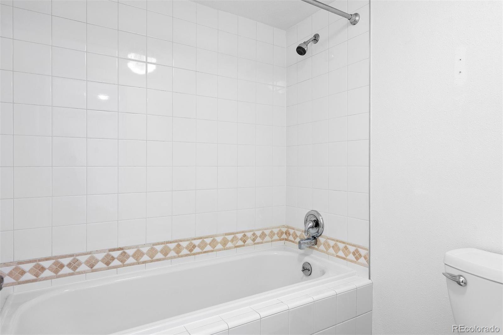 350 Detroit Street Unit: 107