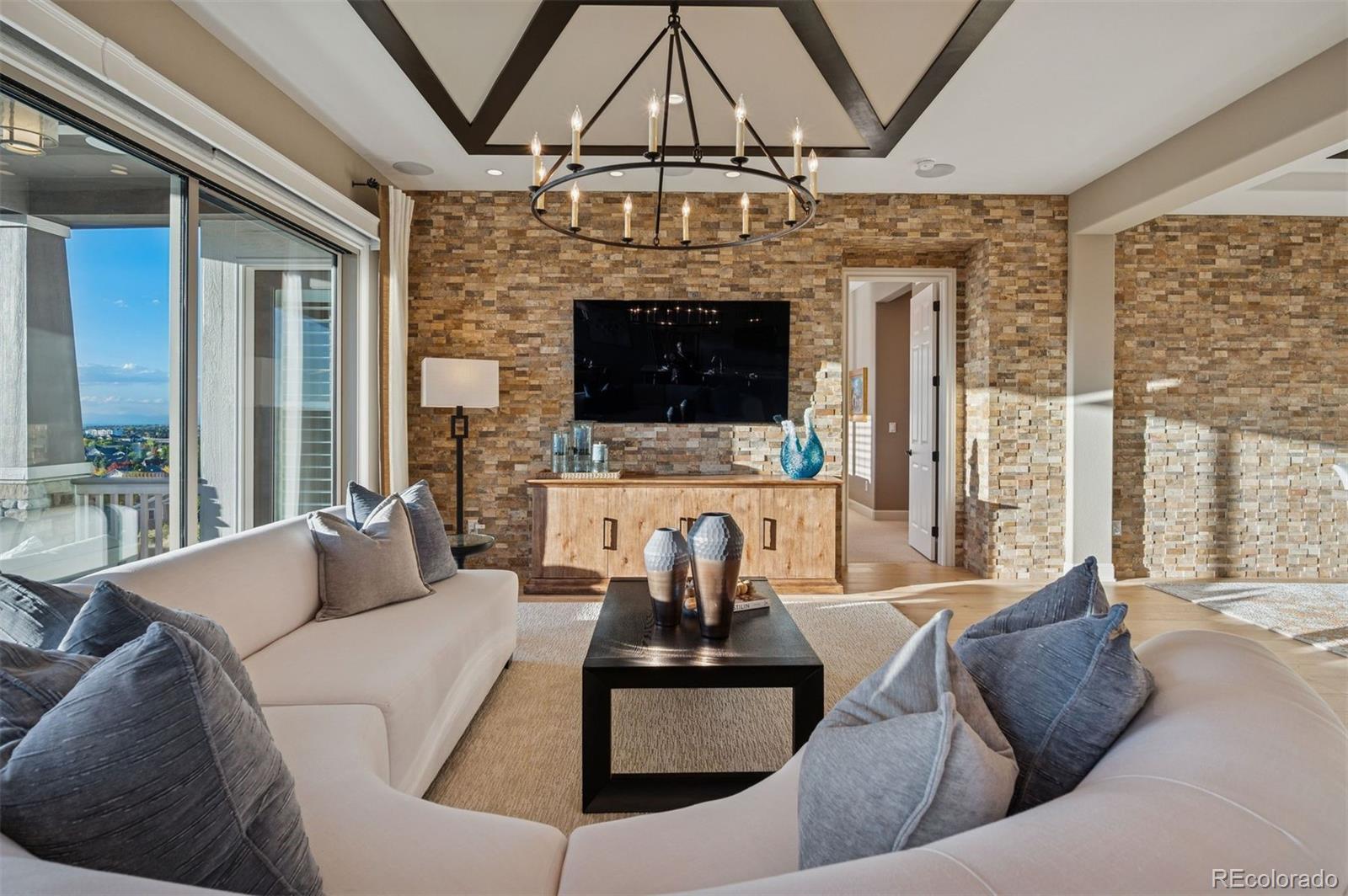 8363 S Winnipeg Court