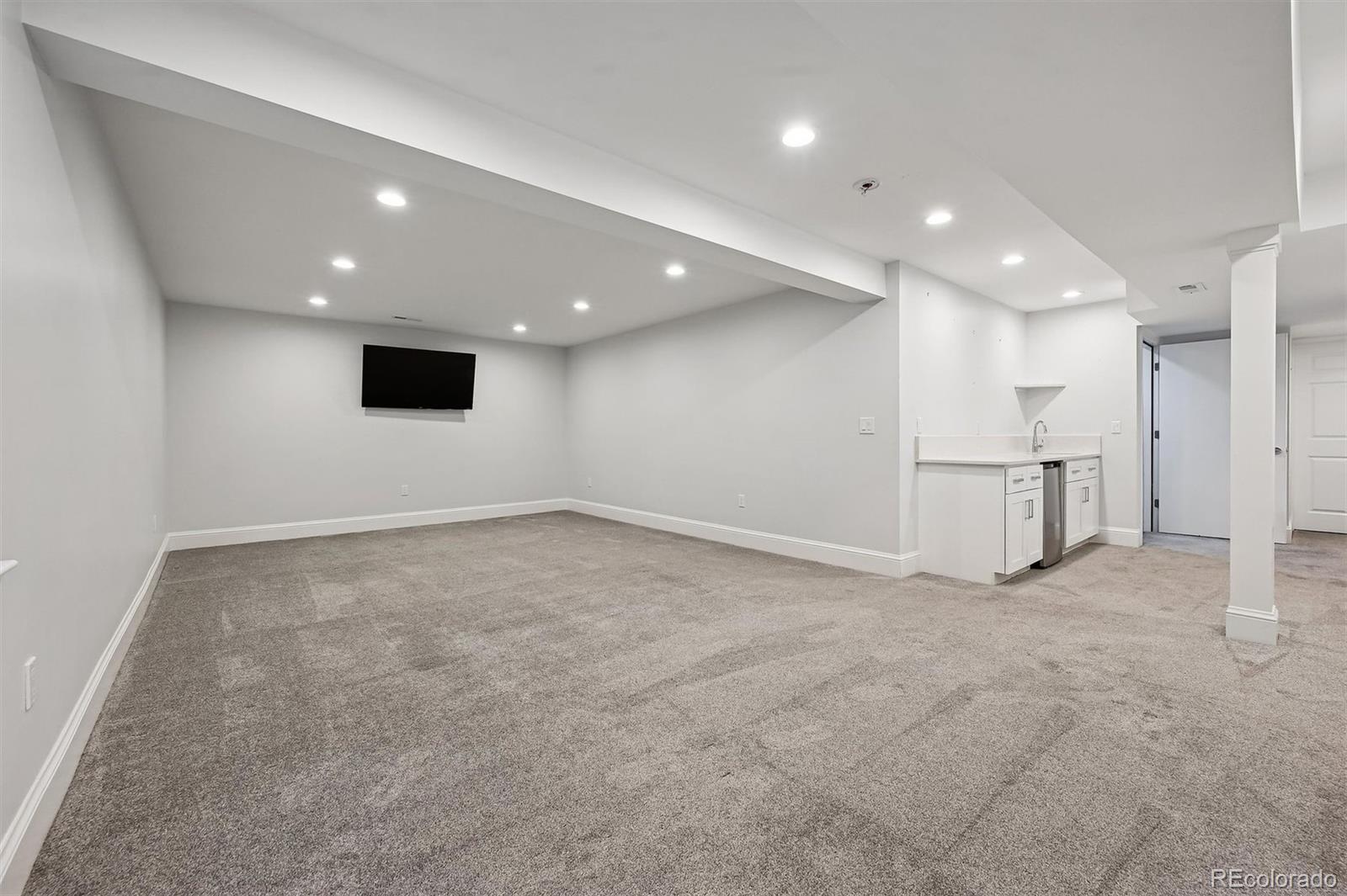 2552 E Alameda Avenue Unit: 96