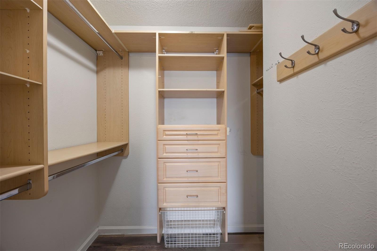 909 N Logan Street Unit: 11A