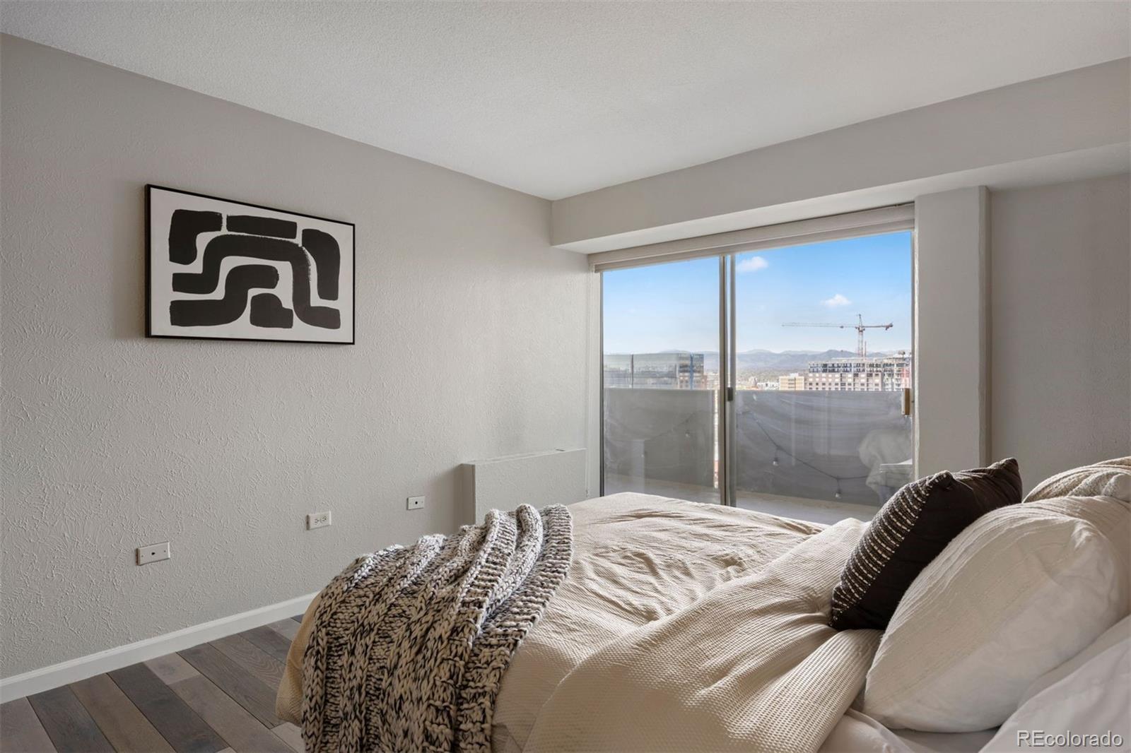 909 N Logan Street Unit: 11A