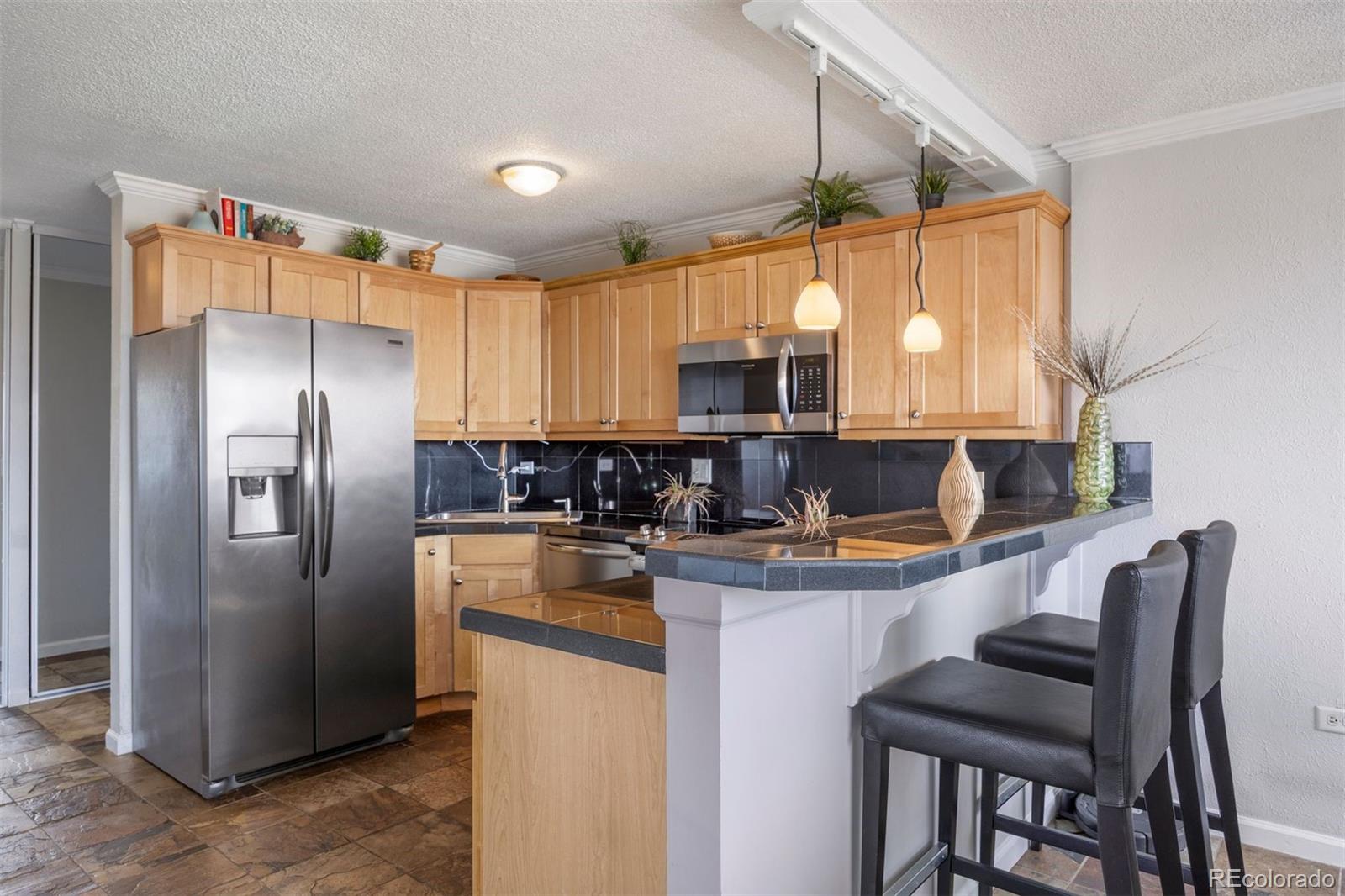 909 N Logan Street Unit: 11A