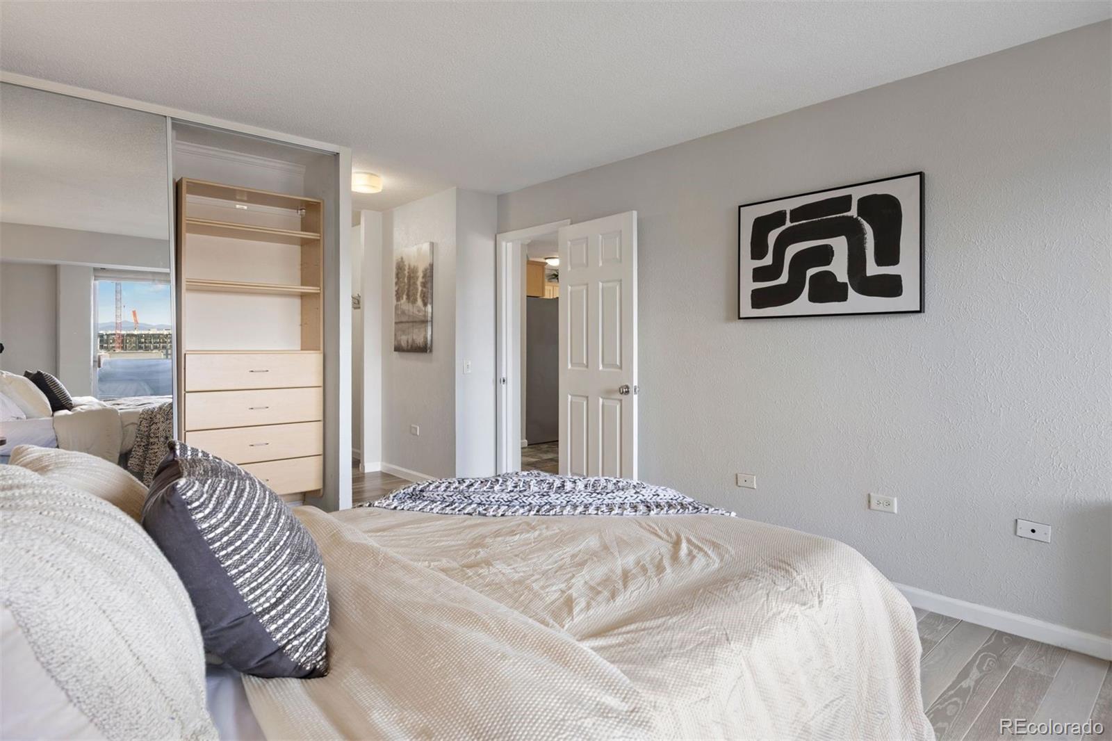 909 N Logan Street Unit: 11A
