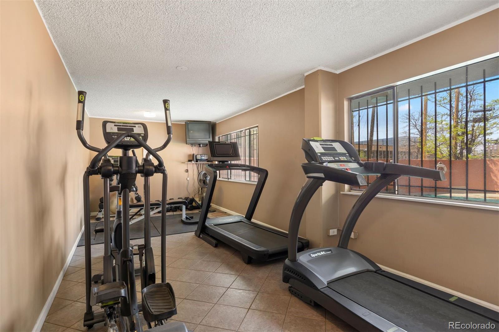 909 N Logan Street Unit: 11A