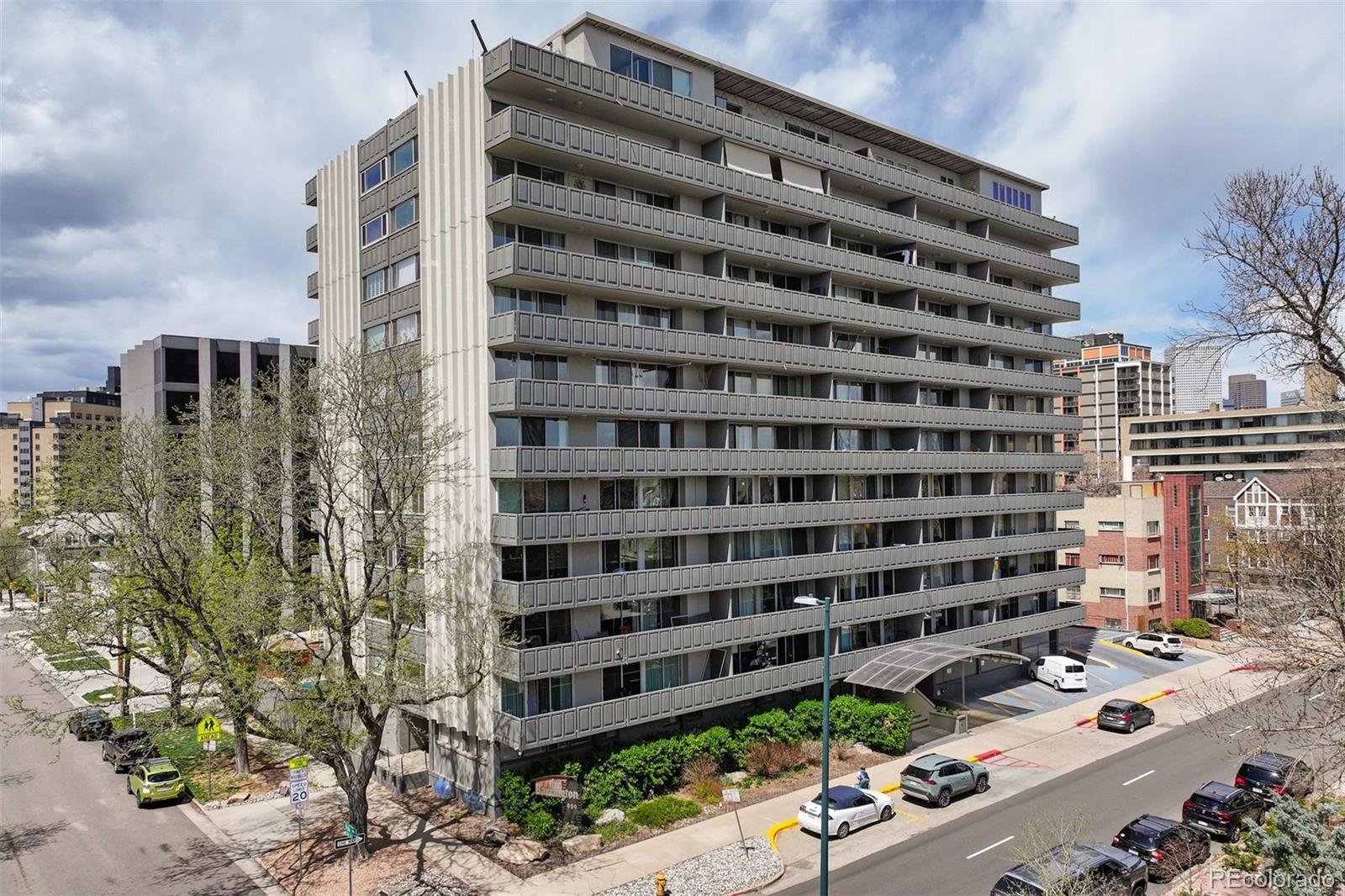 909 N Logan Street Unit: 11A