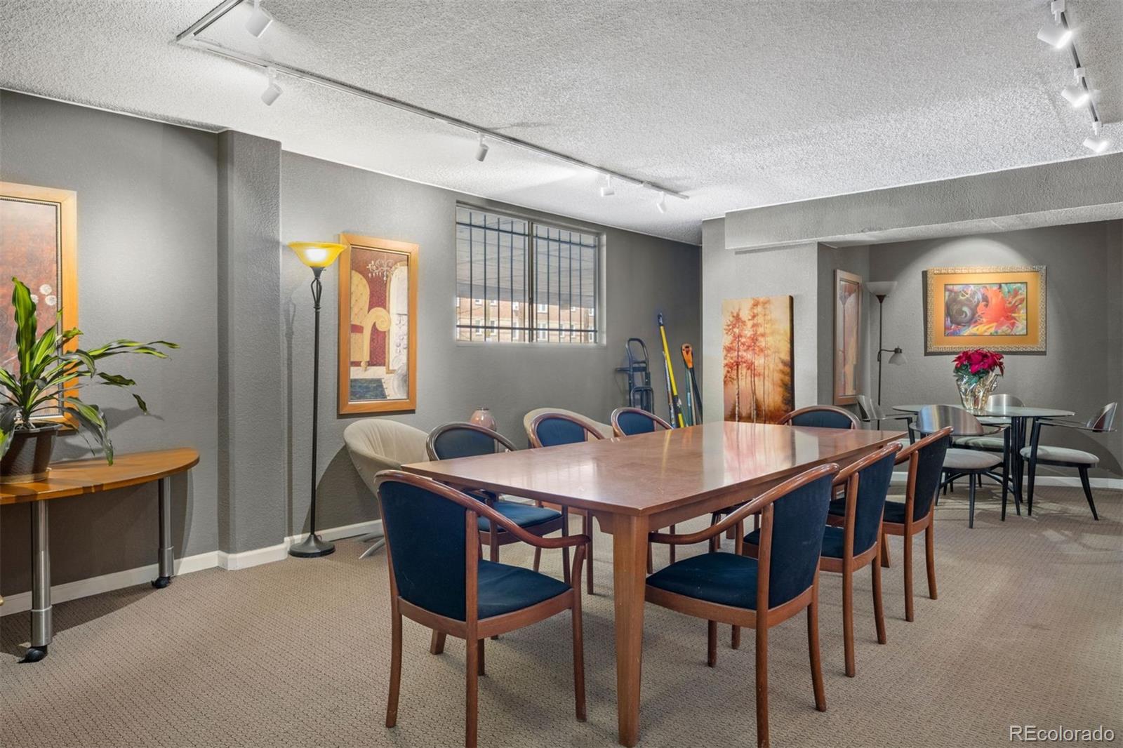 909 N Logan Street Unit: 11A