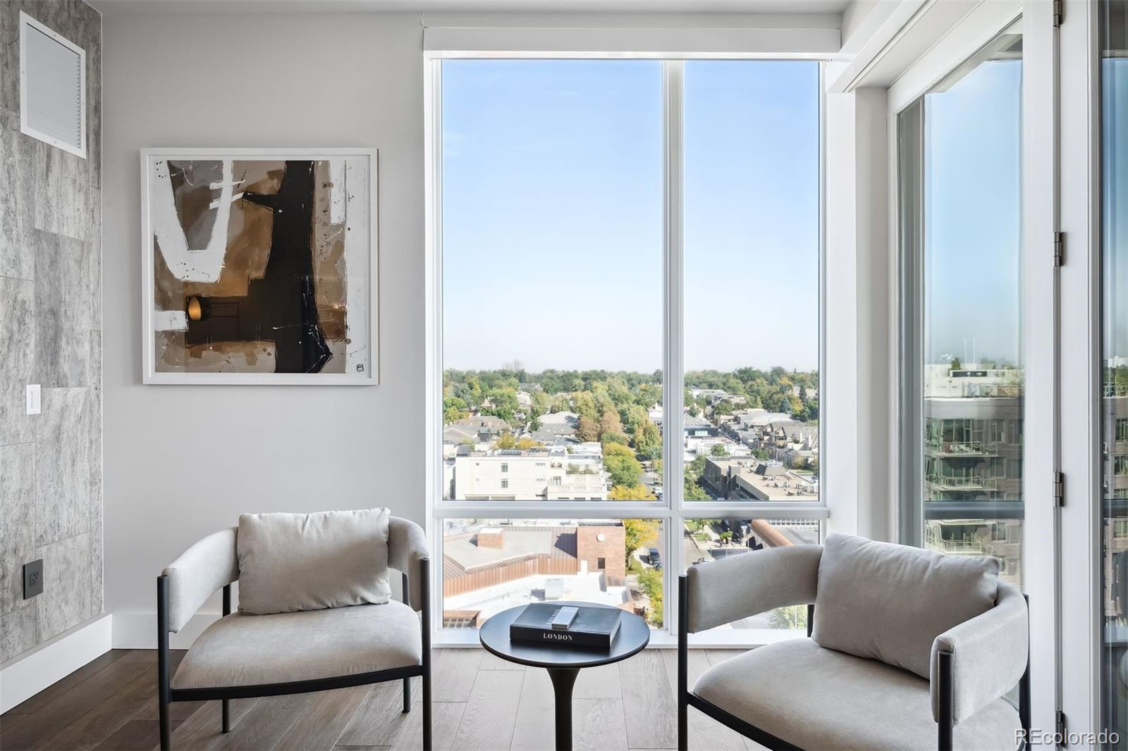 155 Steele Street Unit: 1112