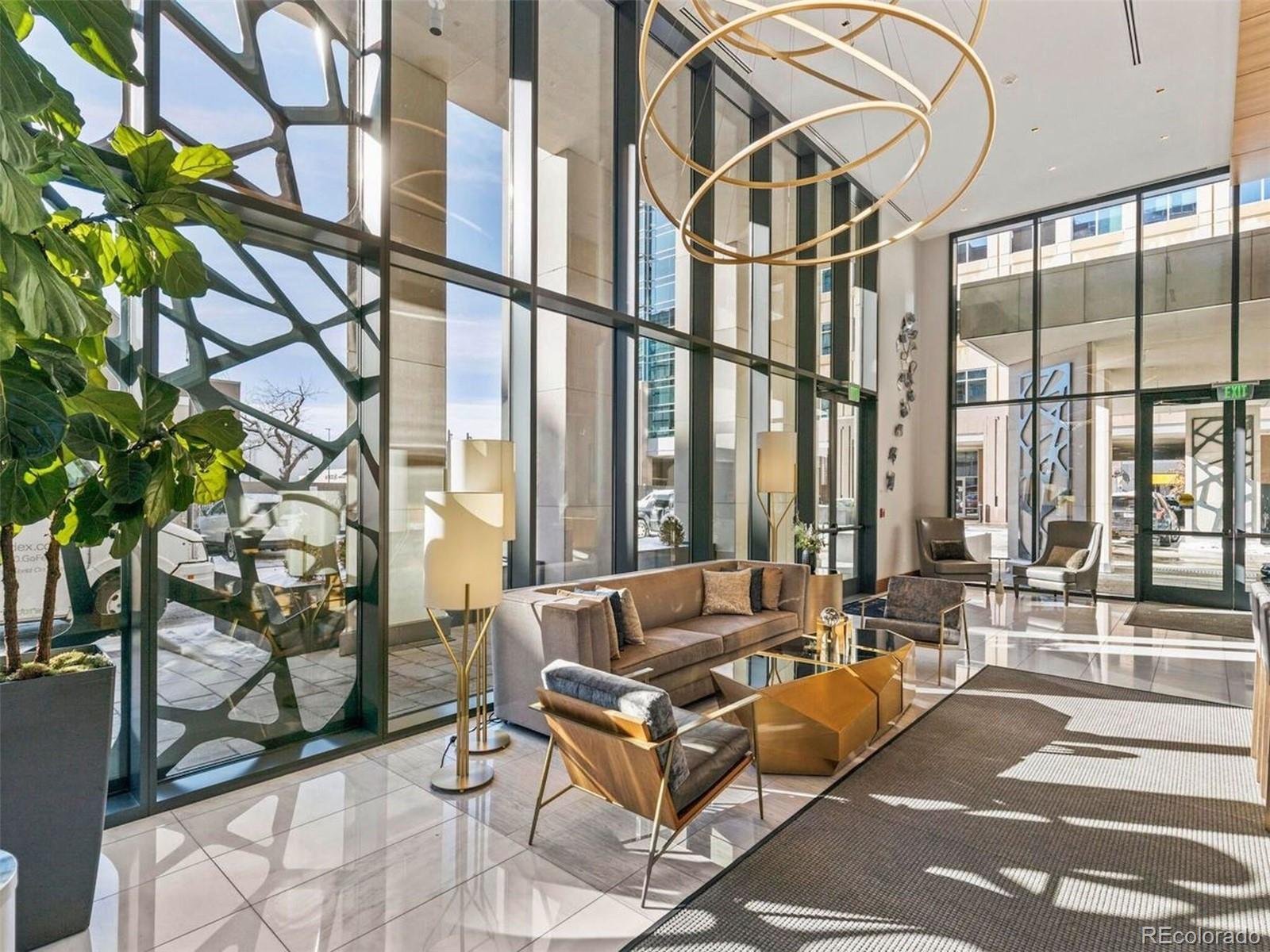 155 Steele Street Unit: 1112
