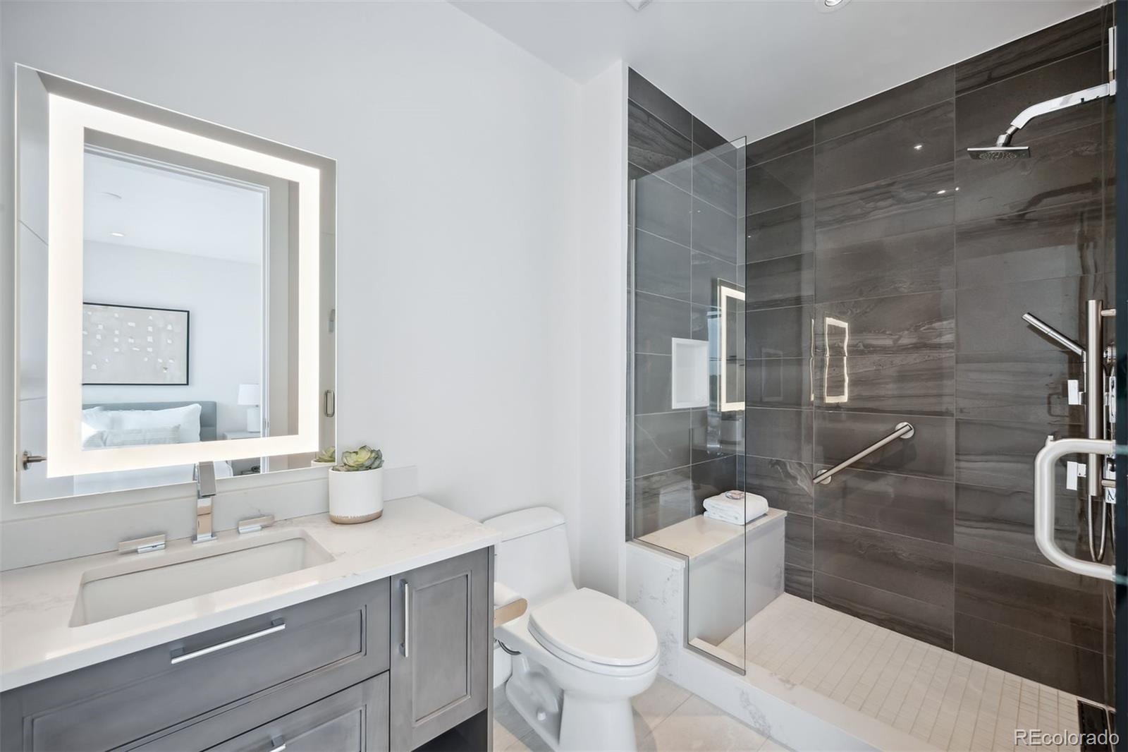155 Steele Street Unit: 1112