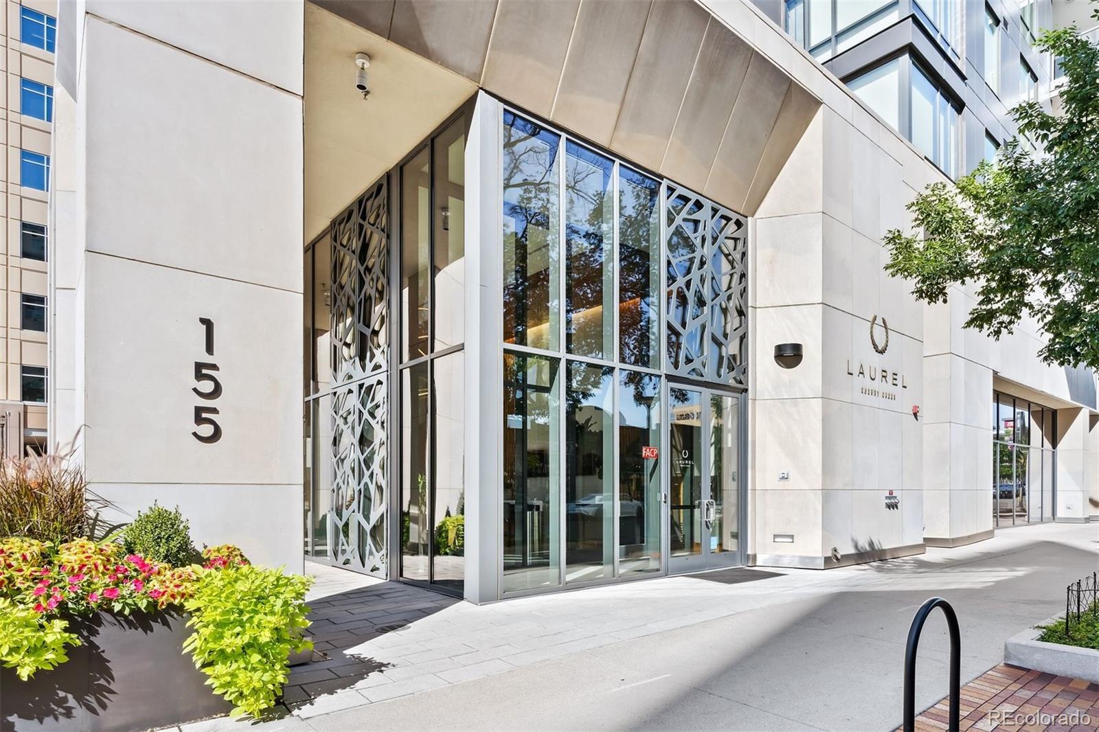 155 Steele Street Unit: 1112