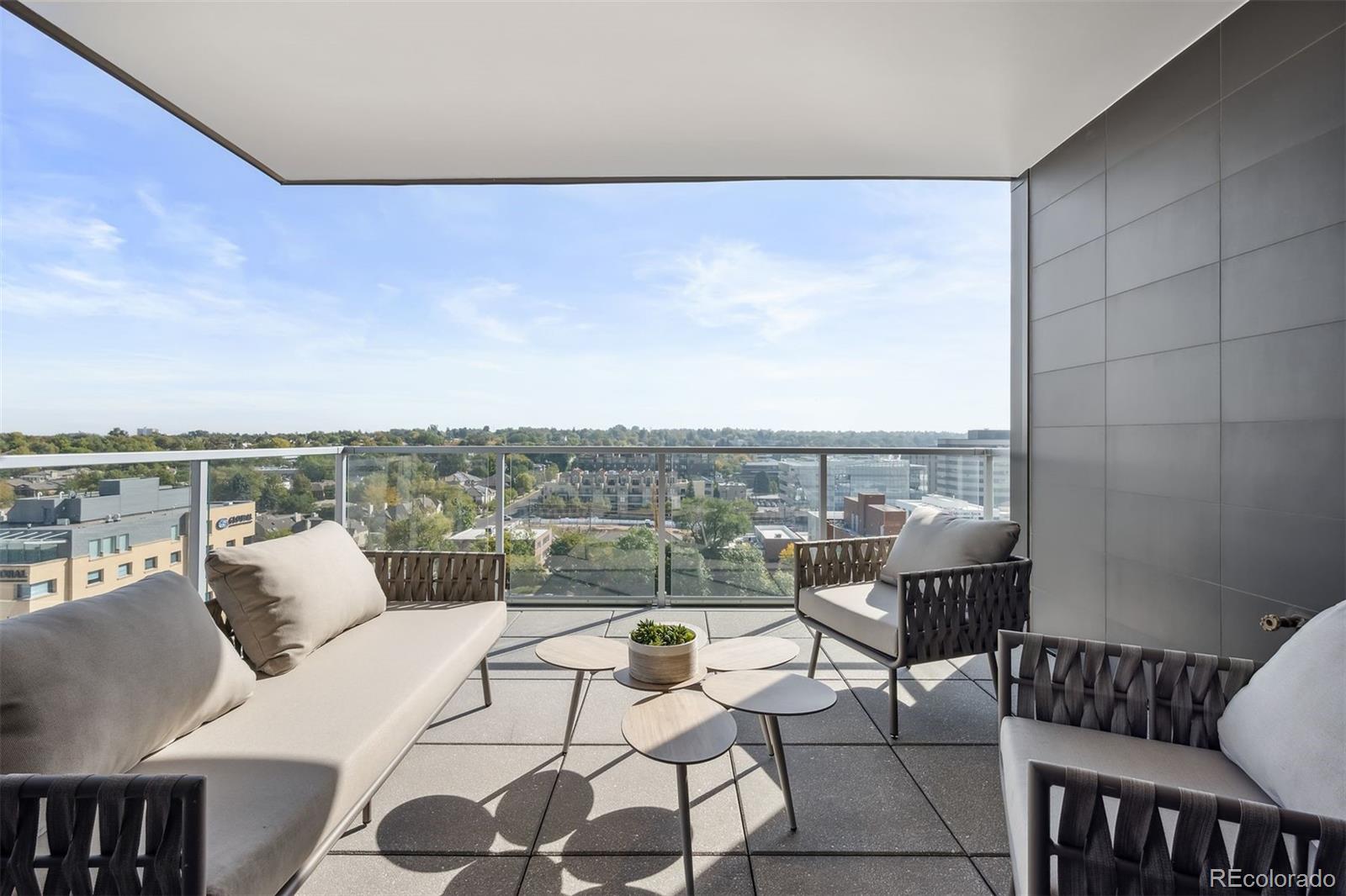 155 Steele Street Unit: 1112
