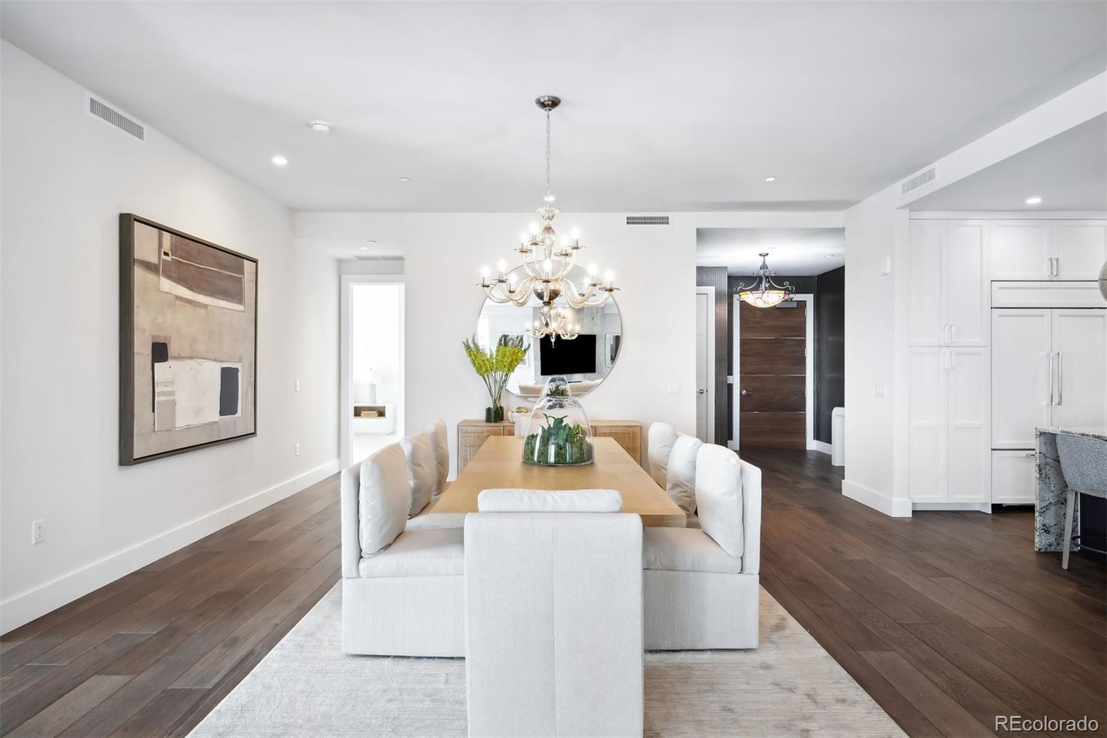 155 Steele Street Unit: 1112