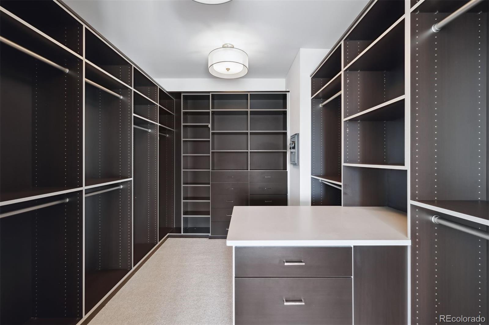 155 Steele Street Unit: 1112