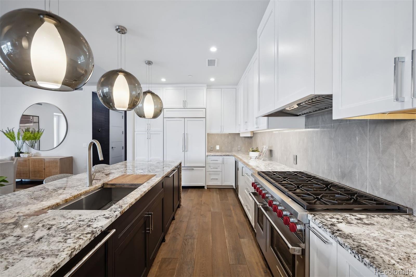 155 Steele Street Unit: 1112