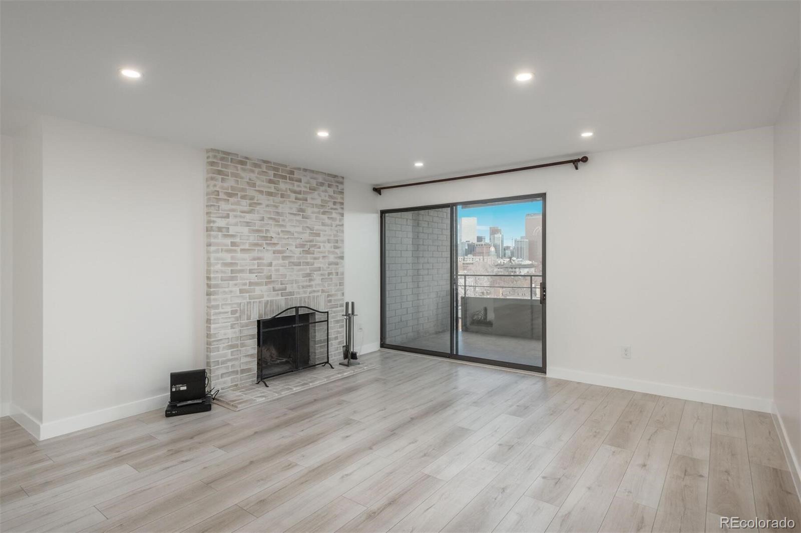 800 N Pearl Street Unit: 611