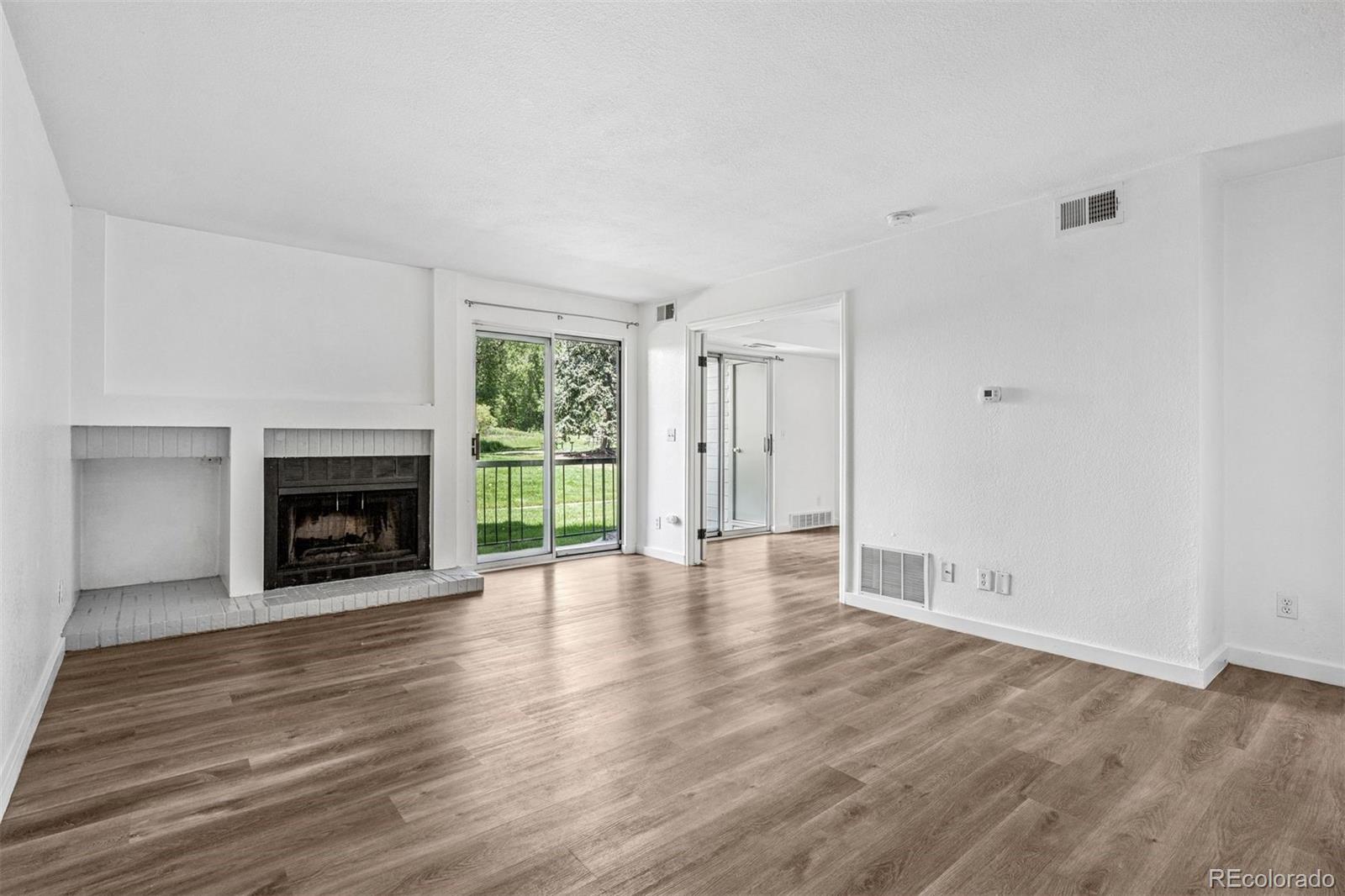 4899 S Dudley Street Unit: 7E