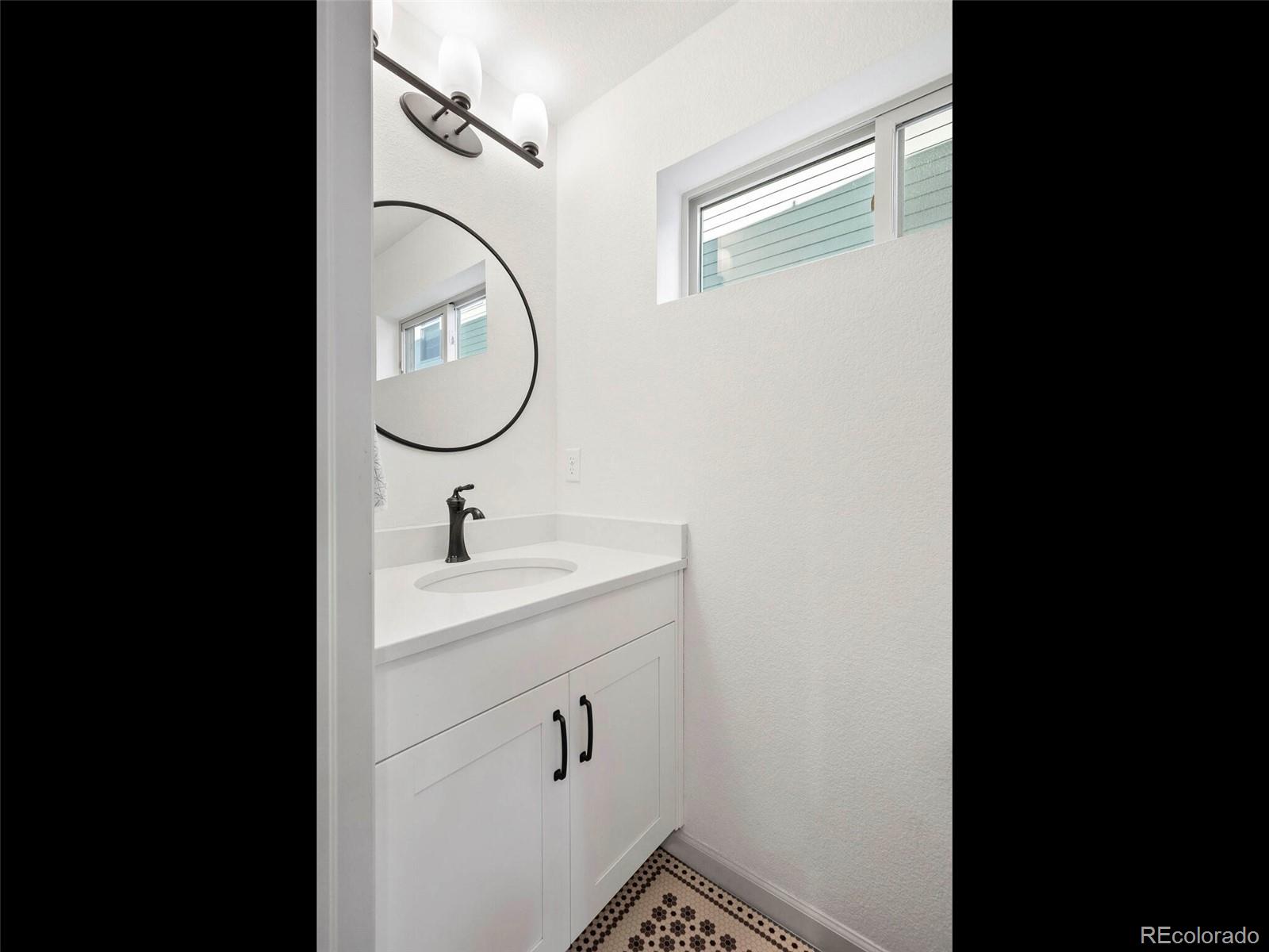 5819 N Boston Street