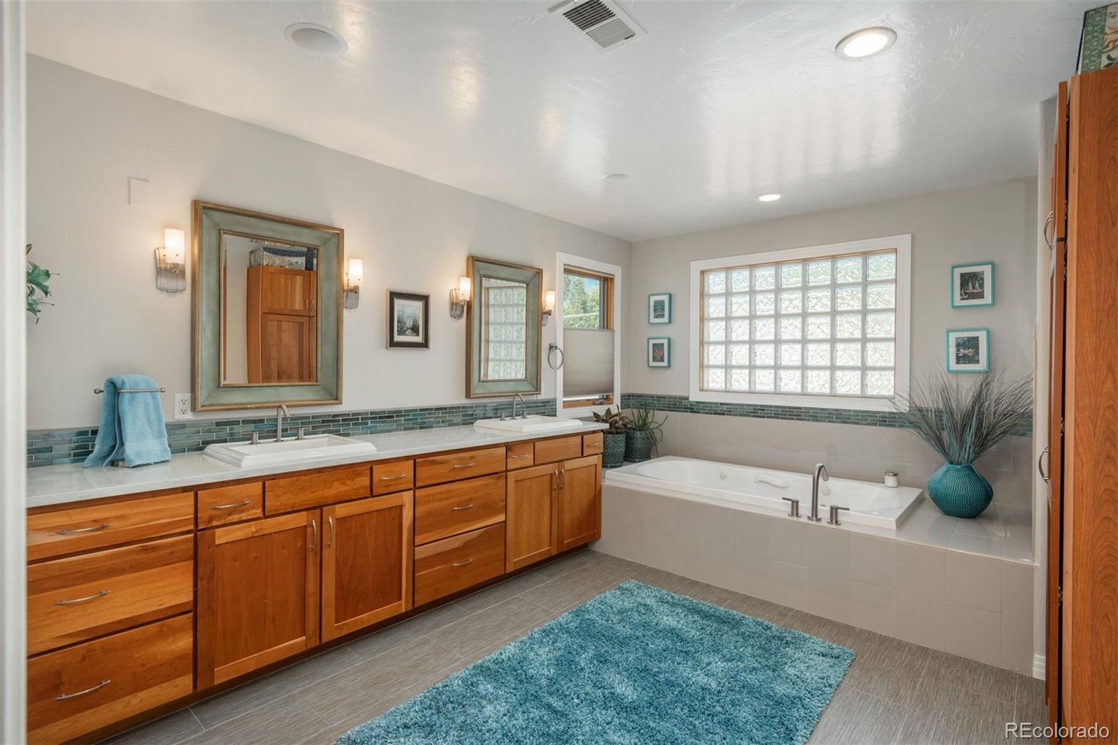 2458 S Josephine Street