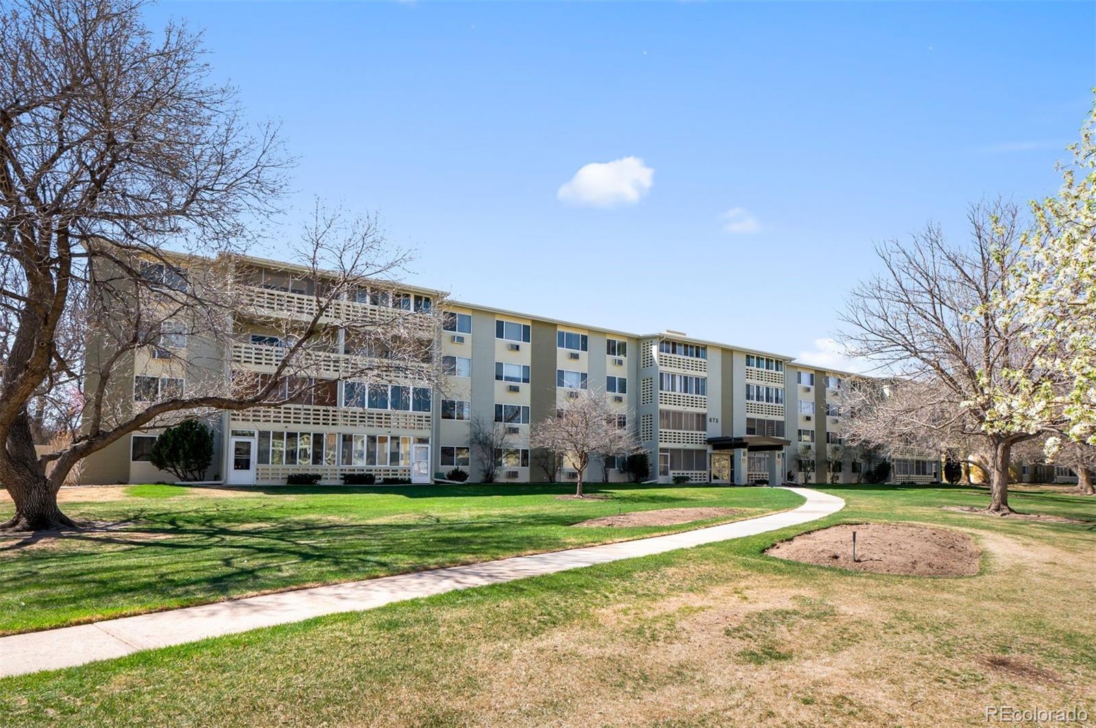 675 S Alton Way Unit: 9C