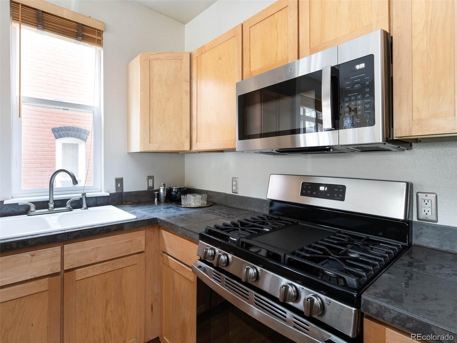1655 N Humboldt Street Unit: 101