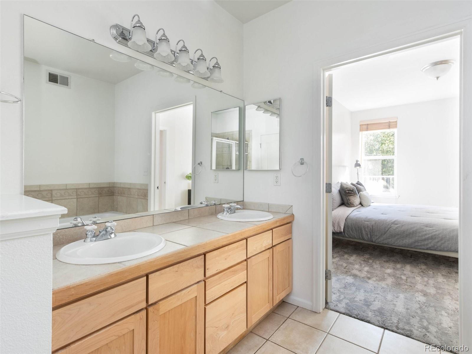 1655 N Humboldt Street Unit: 101