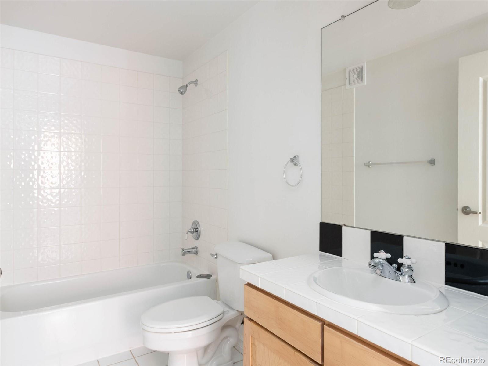 1655 N Humboldt Street Unit: 101