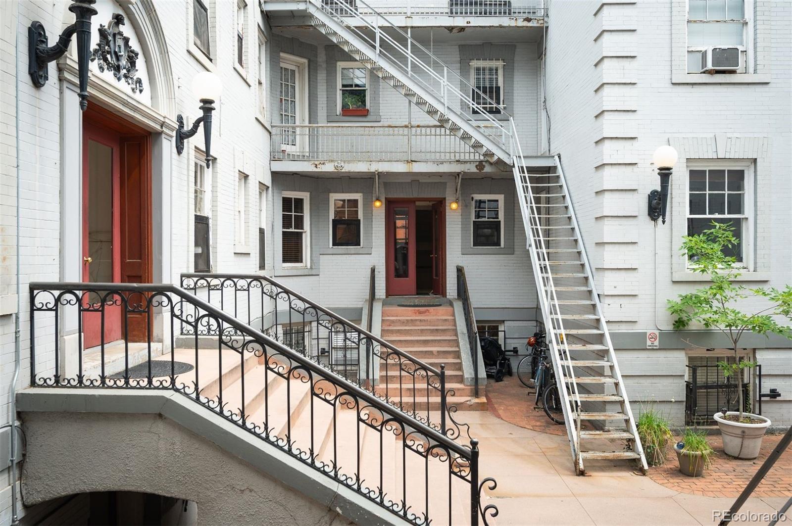 215 E 11th Avenue Unit: A11