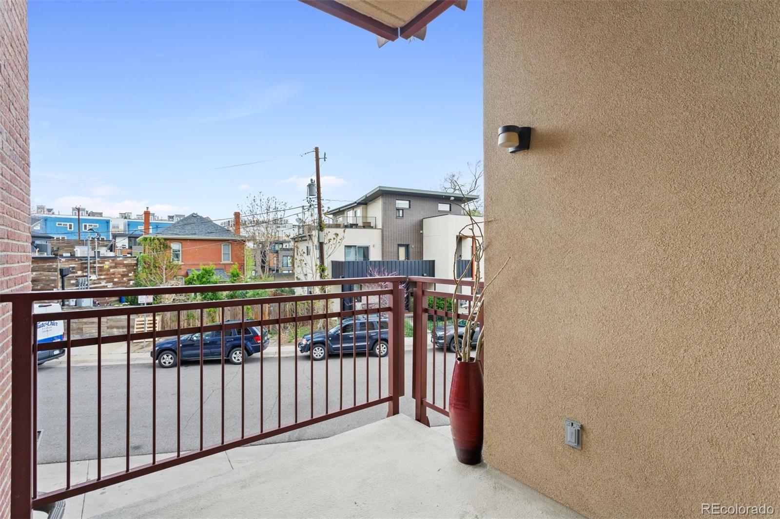 2240 N Clay Street Unit: 201