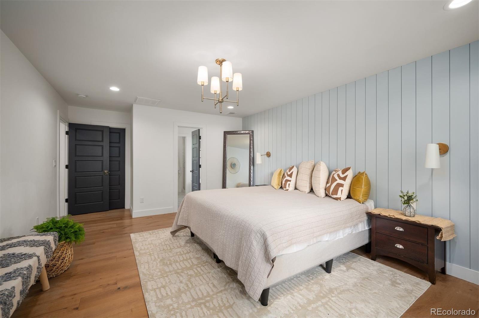 4951 W Ottawa Avenue