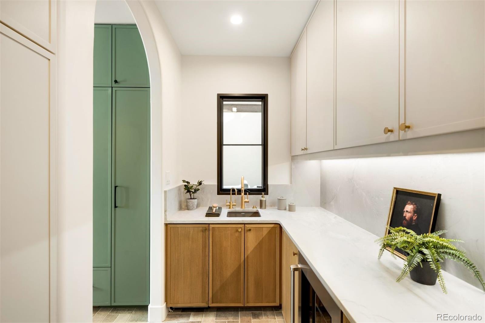 1418 S Milwaukee Street