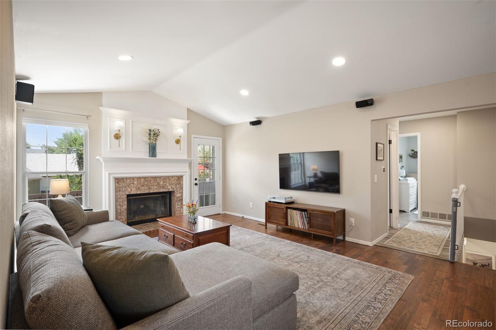 1010 Mercury Drive
