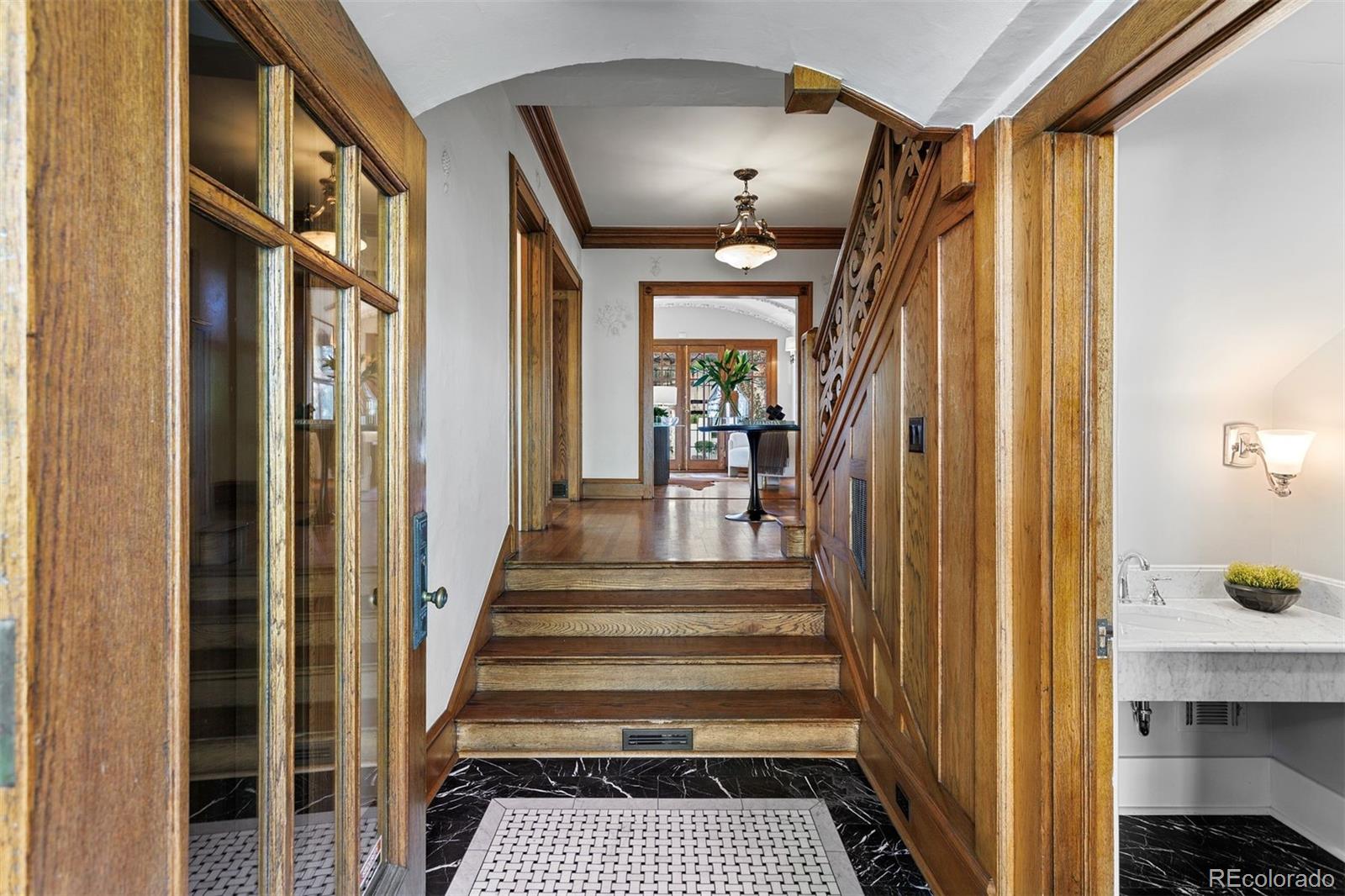 110 N Franklin Street