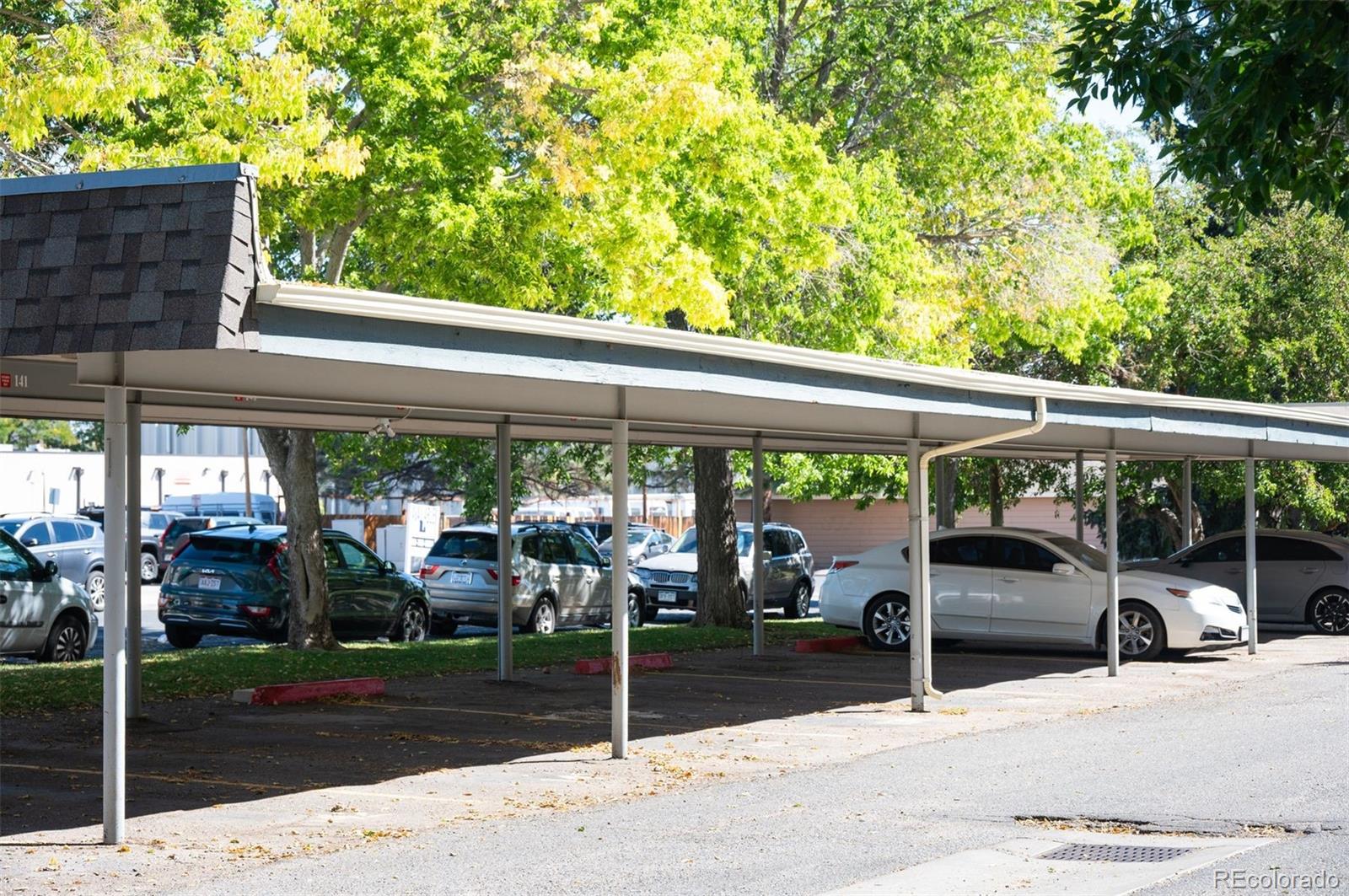 2225 S Jasmine Street Unit: 316