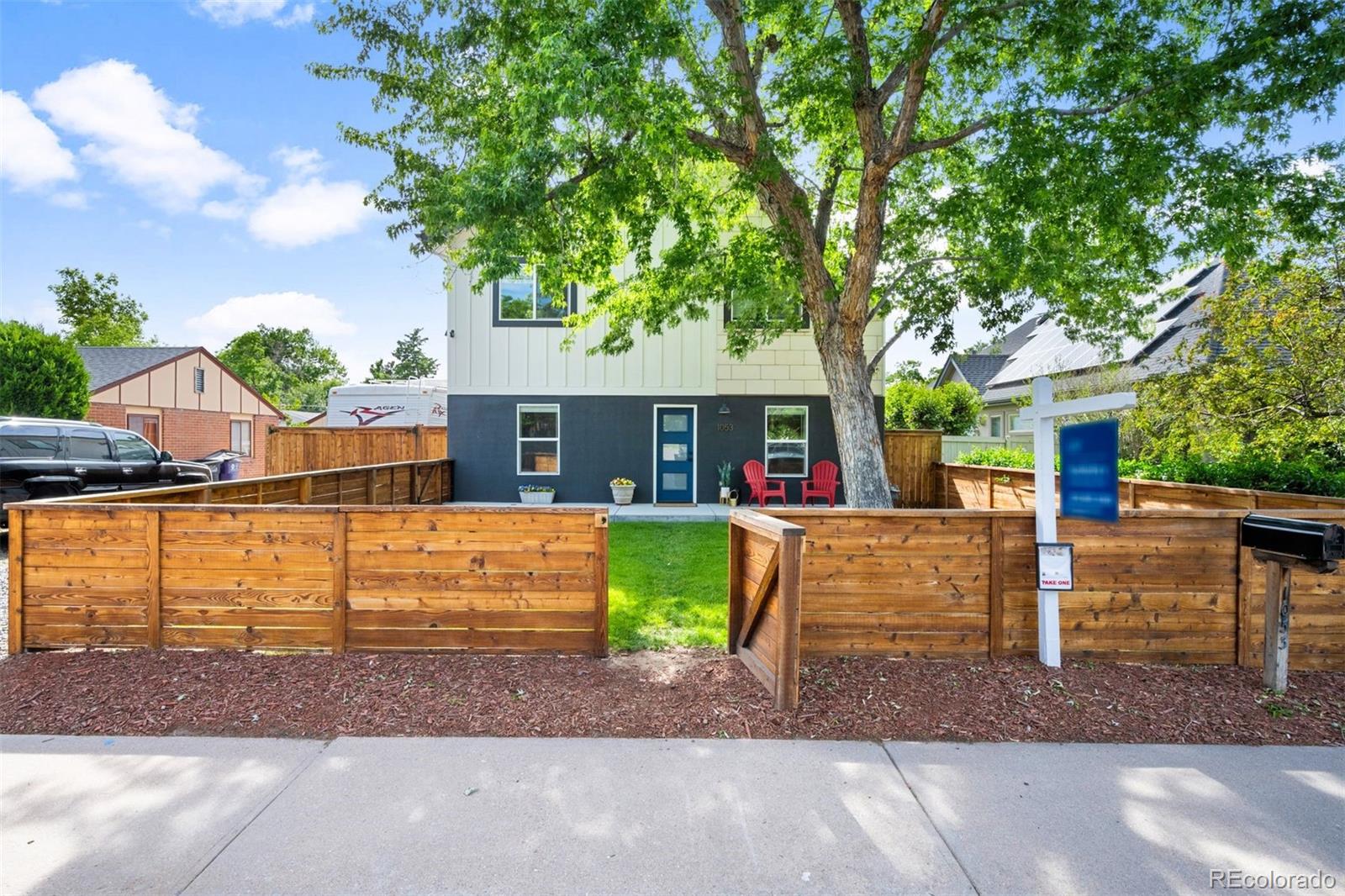 1053 S Locust Street