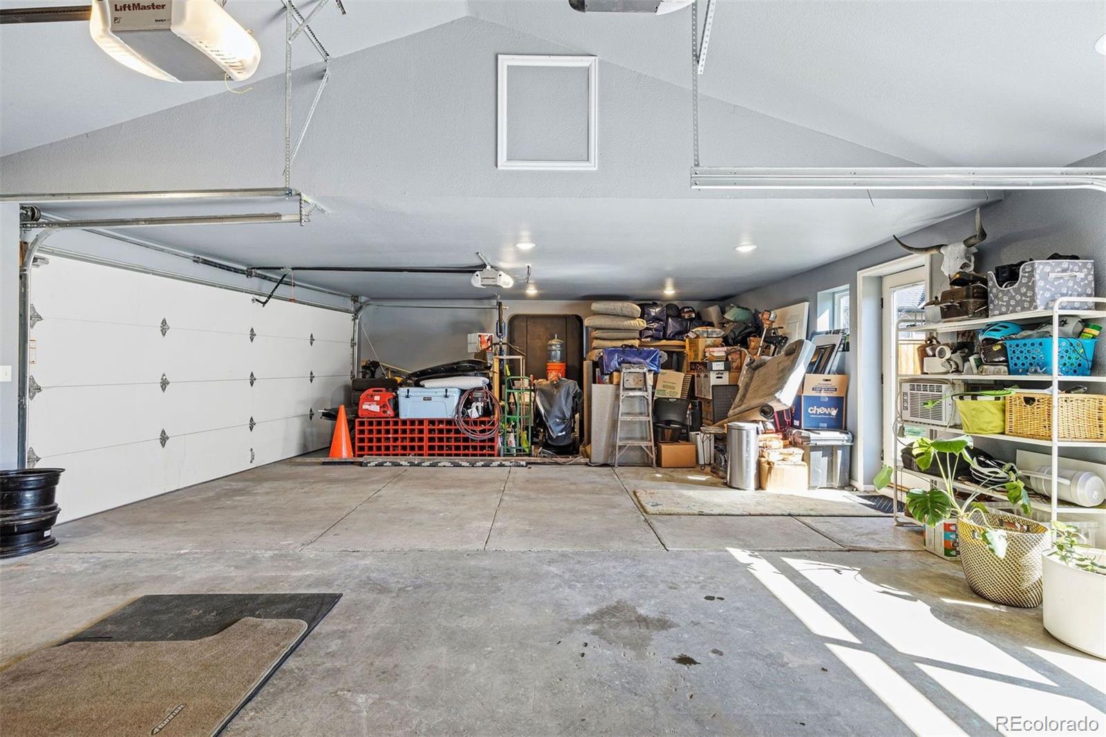 1053 S Locust Street