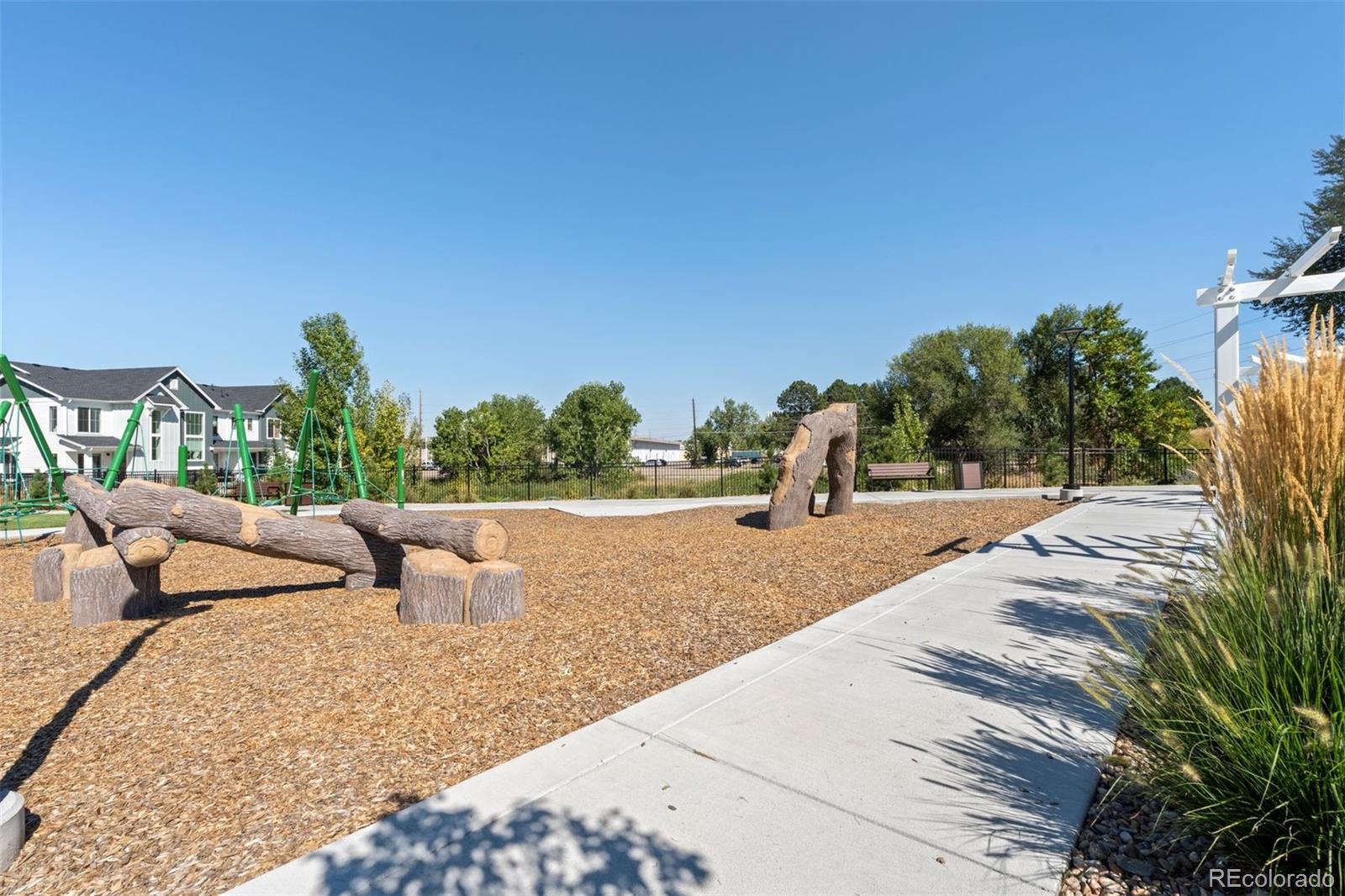 1998 S Poplar Court
