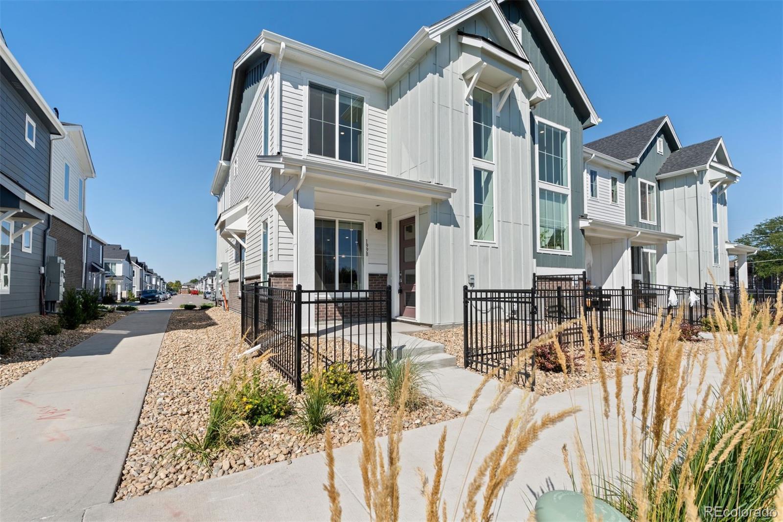 1998 S Poplar Court