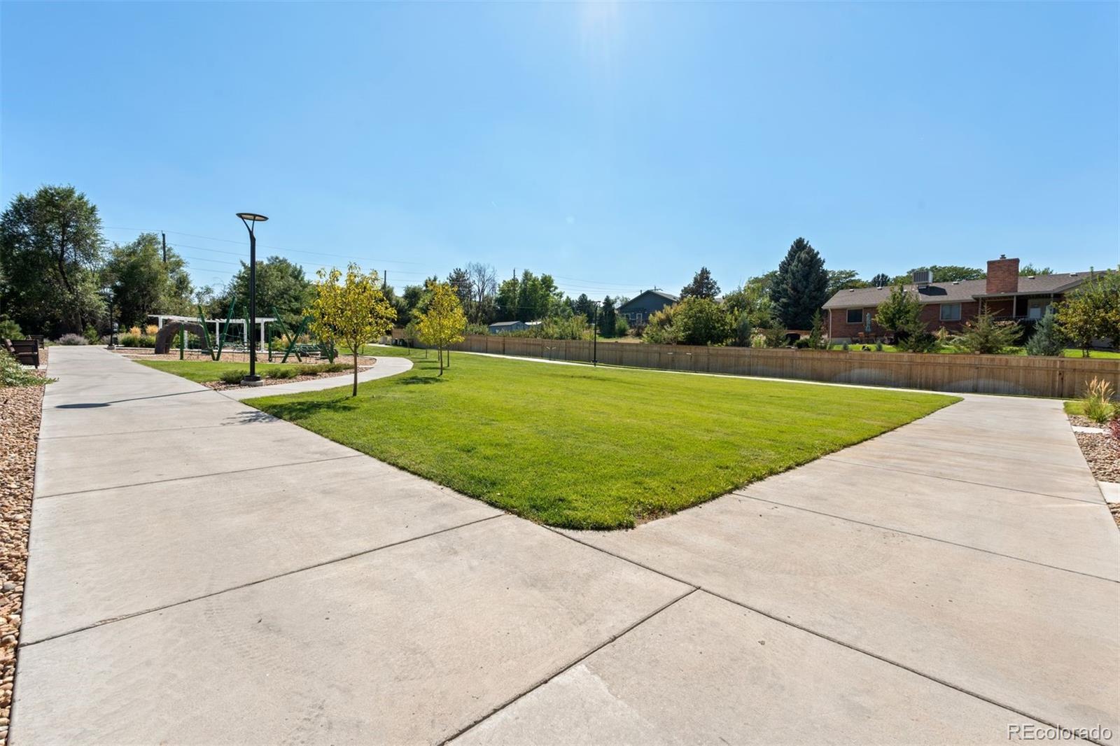 1998 S Poplar Court