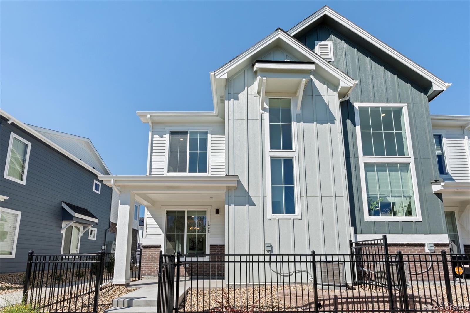 1998 S Poplar Court