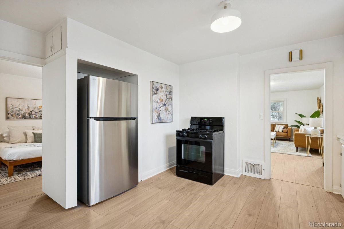 5359 S Windermere Street