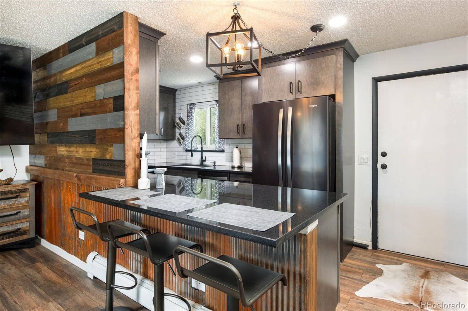 2700 S Holly Street Unit: 202