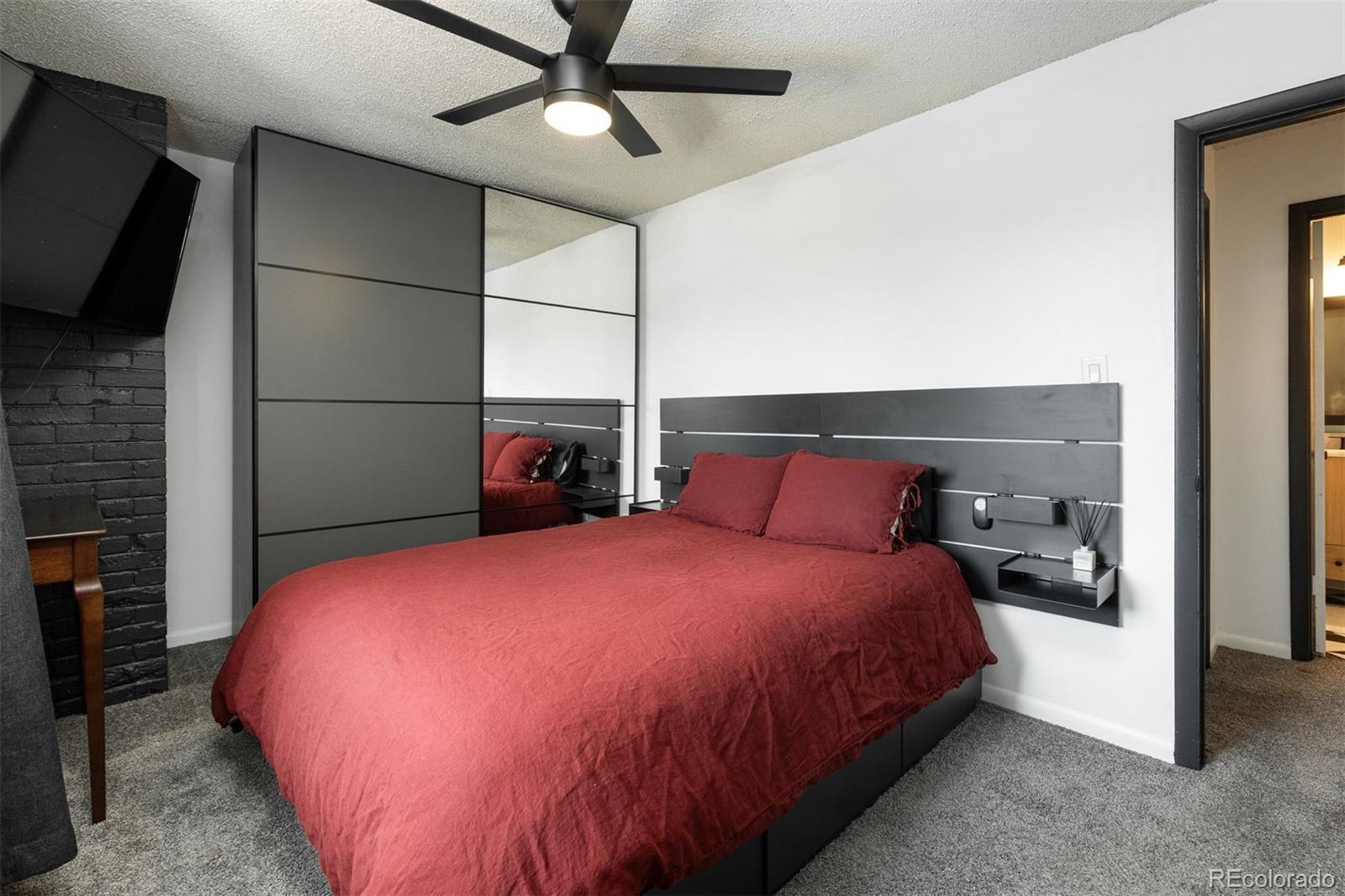 2700 S Holly Street Unit: 202